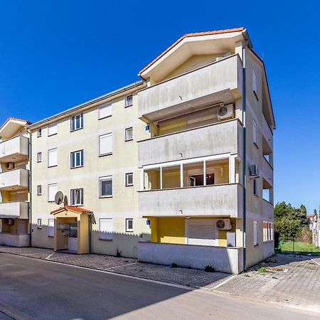 Apartment Lola Медулин Экстерьер фото